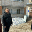 Глава Приволжского района Алексей Уткин провёл выездную проверку качества работ по уборке снега и наледи с крыш многоквартирных домов.. - Администрация Приволжского района